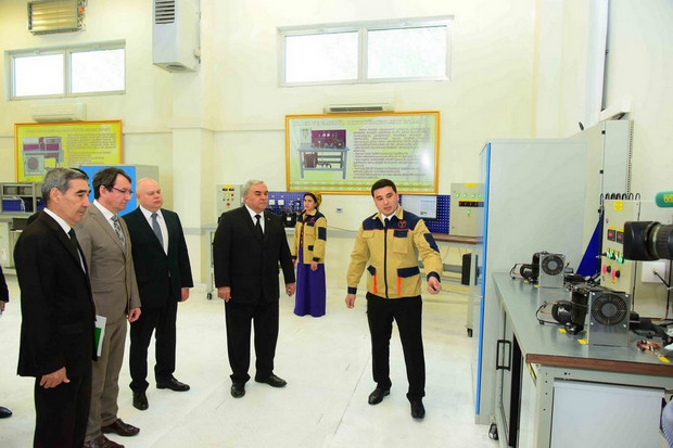 Лаборатория «Холодильные и климатические установки» в Международном университете нефти и газа в Туркменистане