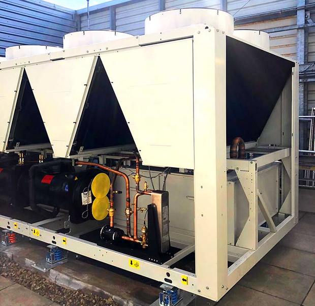 Carrier R1234ze chiller lands in UK