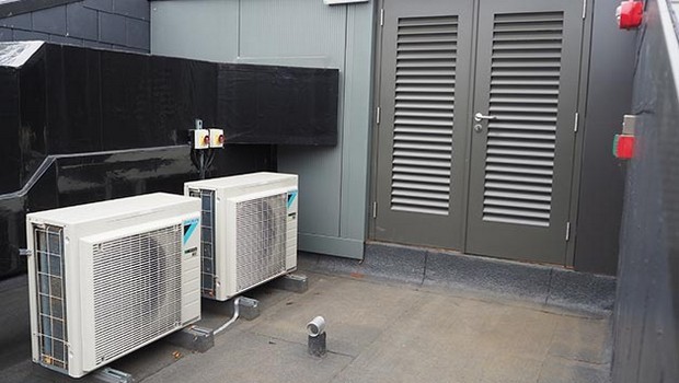 Daikin R32 keeps the servers cool