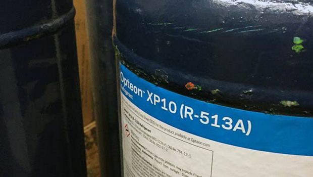 Dunham-Bush chiller to use R134a replacement