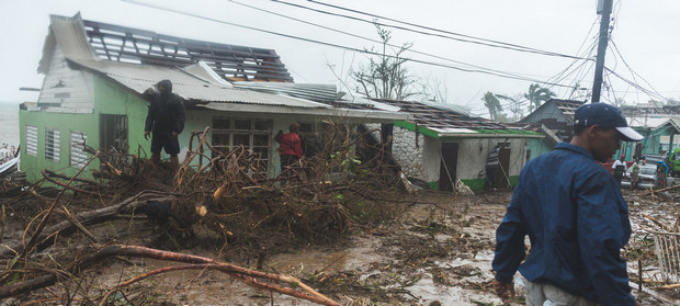 Heatwaves, hurricanes, floods: 2017 costliest year ever for extreme weather and climate events, says UN