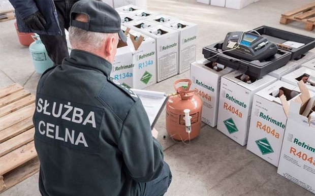 Poland stops huge shipment of illegal refrigerant