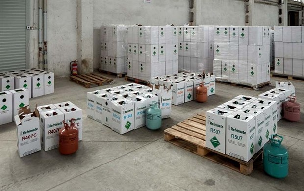 Poland stops huge shipment of illegal refrigerant