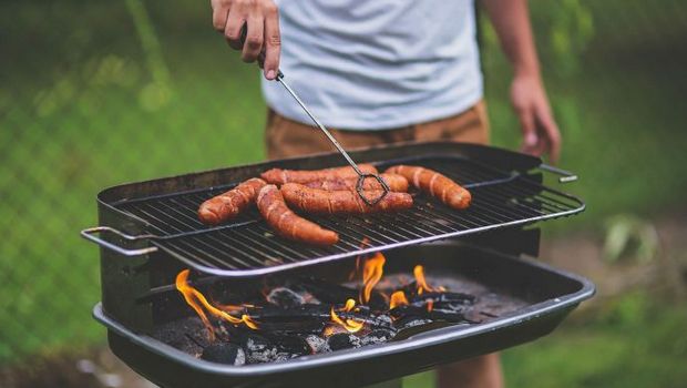 UK sausage maker switches to ammonia